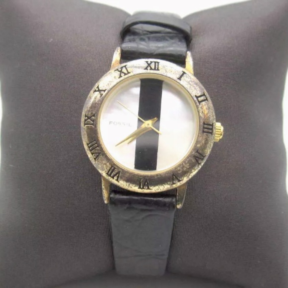 1994 RARE FOSSIL MOTHER OF PEARL WATCH SC-5492(000735) - Picture 3 of 7